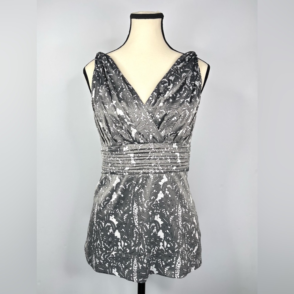 The Limited Y2K Babydoll Sleeveless Grecian‎ Silver Grey Satin V-neck Top - Picture 2 of 15